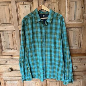 Men's REI Large Tall Shirt Button Up‎ Green Yellow Plaid Collar Pouch Pockets